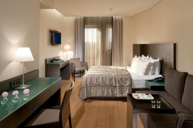 Junior Suite with Private Terrace  image 4