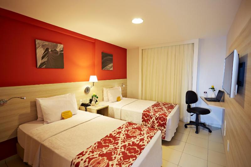 Superior Twin Room image 2