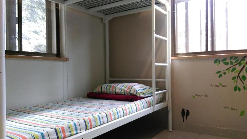 4-Person Private Dormitory with Shared Bathroom image 3