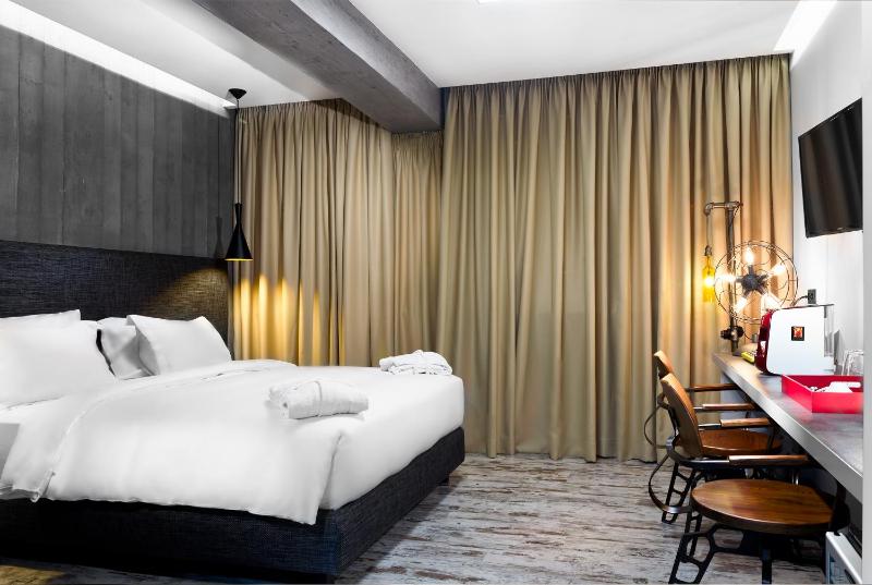 Triple Room image 2
