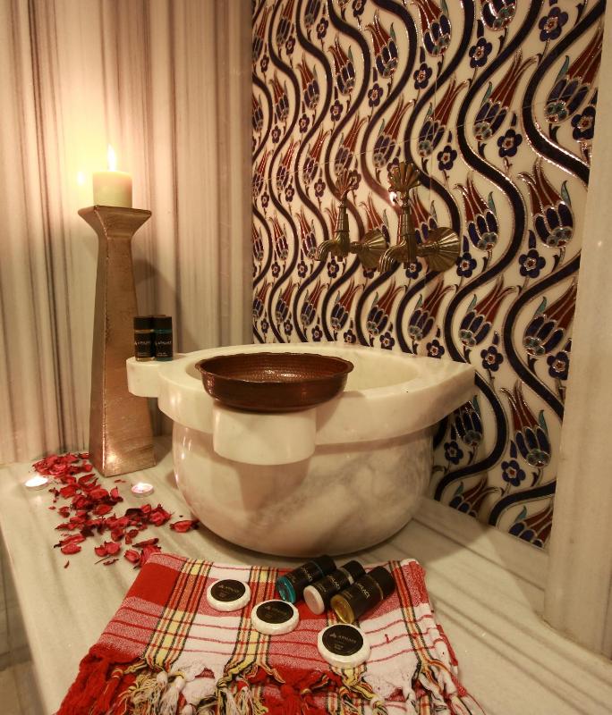 Suite with Private Turkish Bath image 1