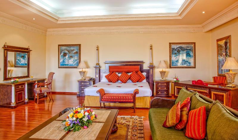 Presidential Suite (2 Adults) image 3