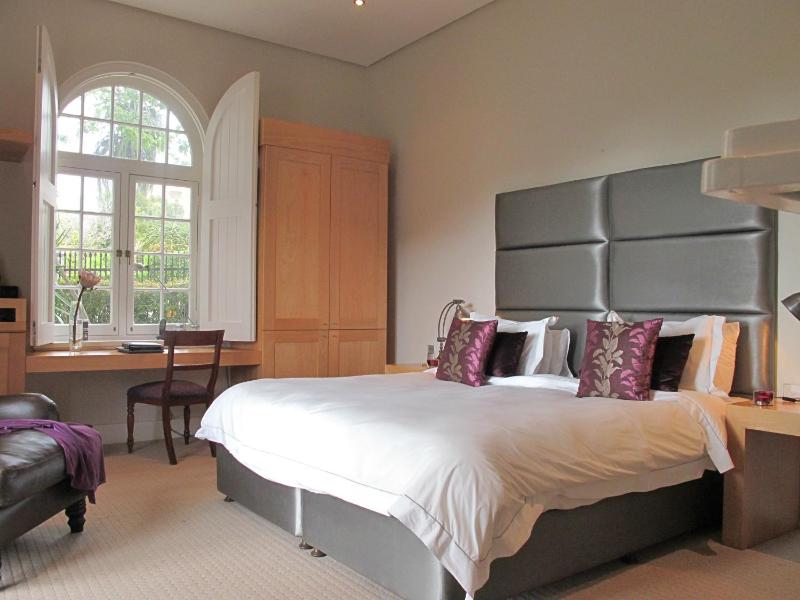 Luxury Double Room image 4