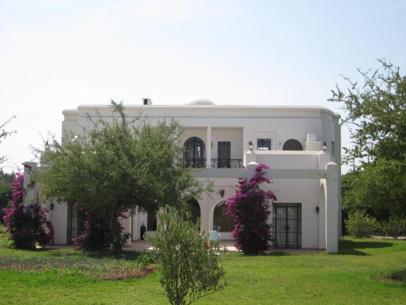 Four-Bedroom Villa (8 Adults) image 1