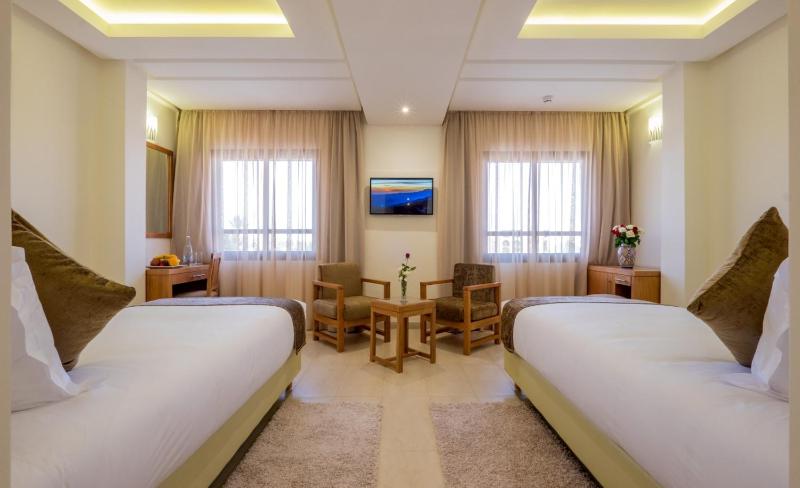 Standard Triple Room image 1