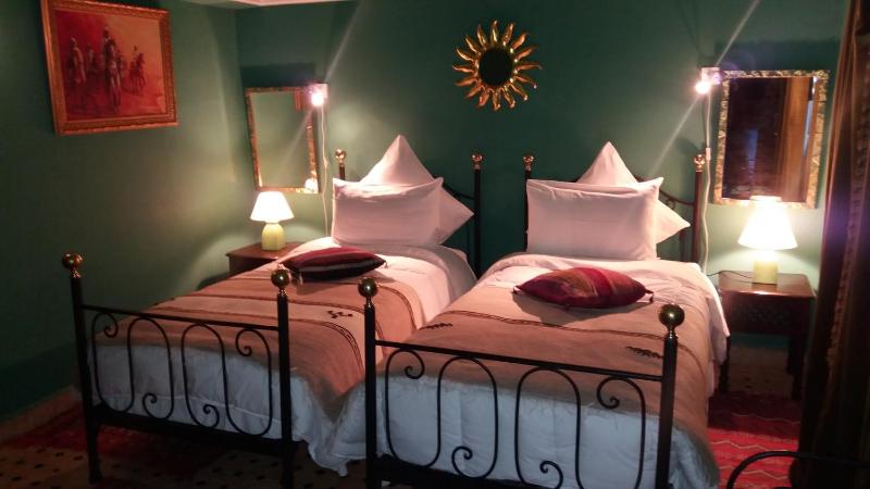 Fes Twin Room image 2