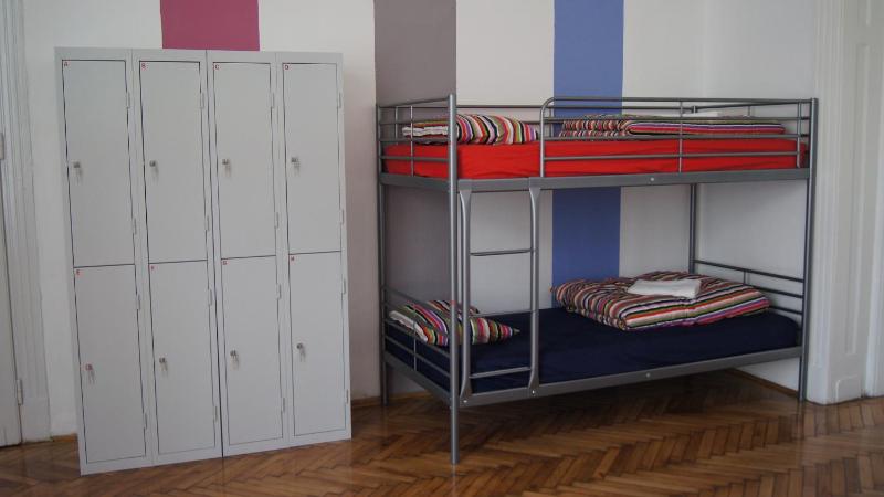 Single Bed in 8-Bed Mixed Dormitory Room image 4