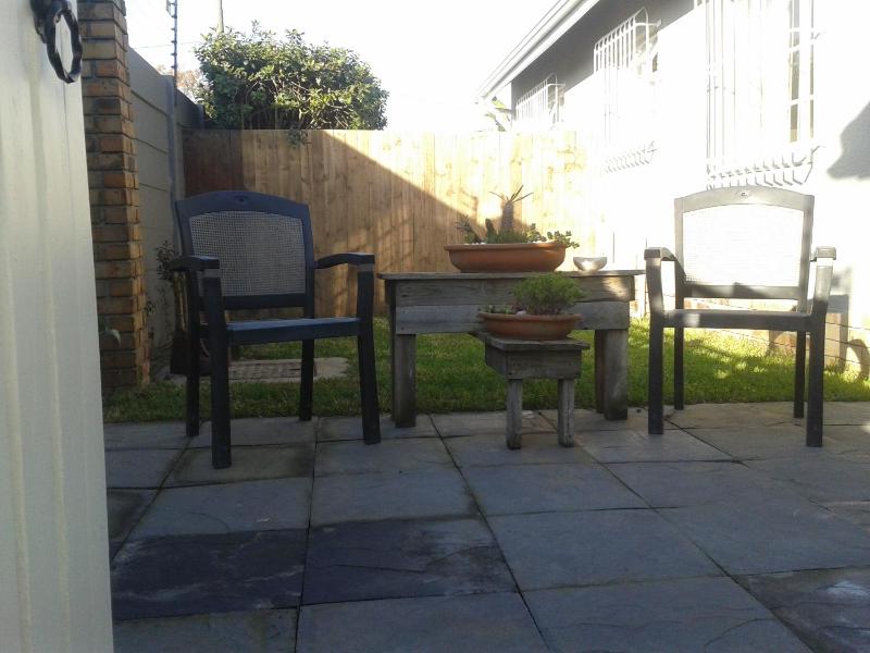 Double Room with Patio image 2