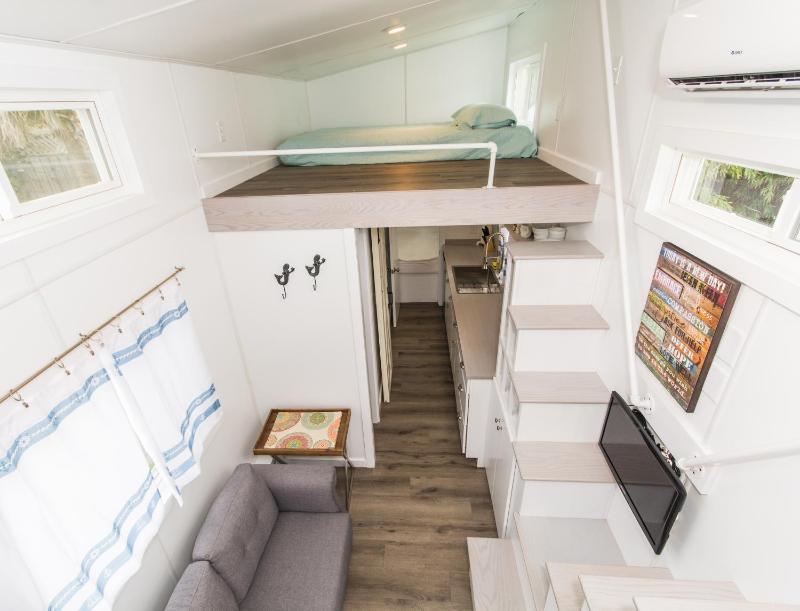 Tiny House - Coral Oasis image 3