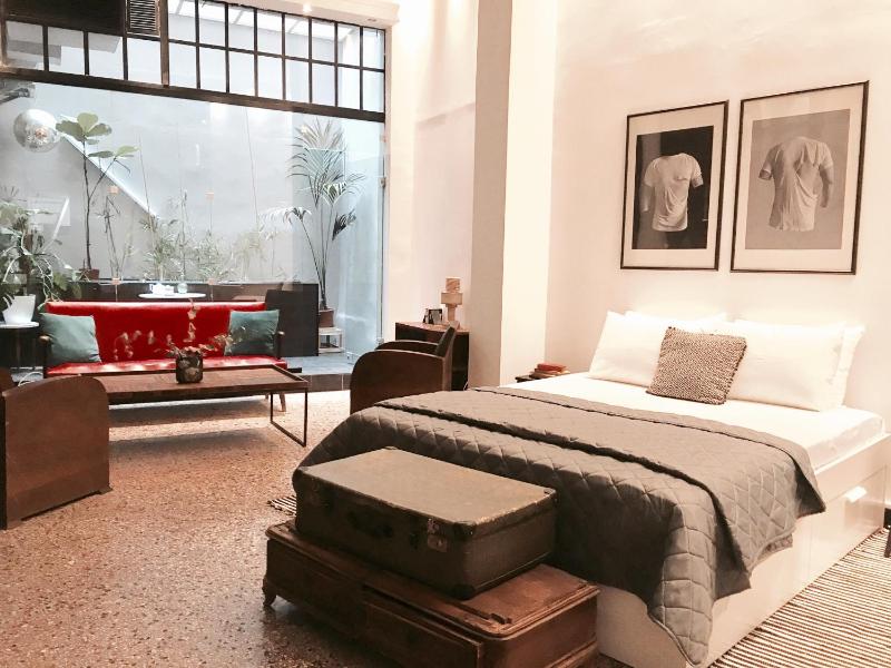 Industrial Loft image 2