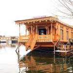 Houseboat Ambassador