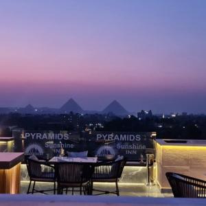 Pyramids Sunshine View
