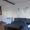 Trone Apartment