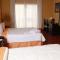 Casa Real Hotel & Suites
