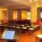Casa Real Hotel & Suites