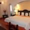 Casa Real Hotel & Suites