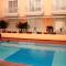 Casa Real Hotel & Suites