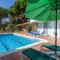 Foto: Lloret de Mar Villa Sleeps 6 Pool WiFi 21/36