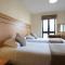 Crompton Court Apartments