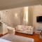 Les Fleurs Luxury House