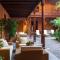 Hotel La Quinta Roja