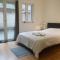 Trone Apartment