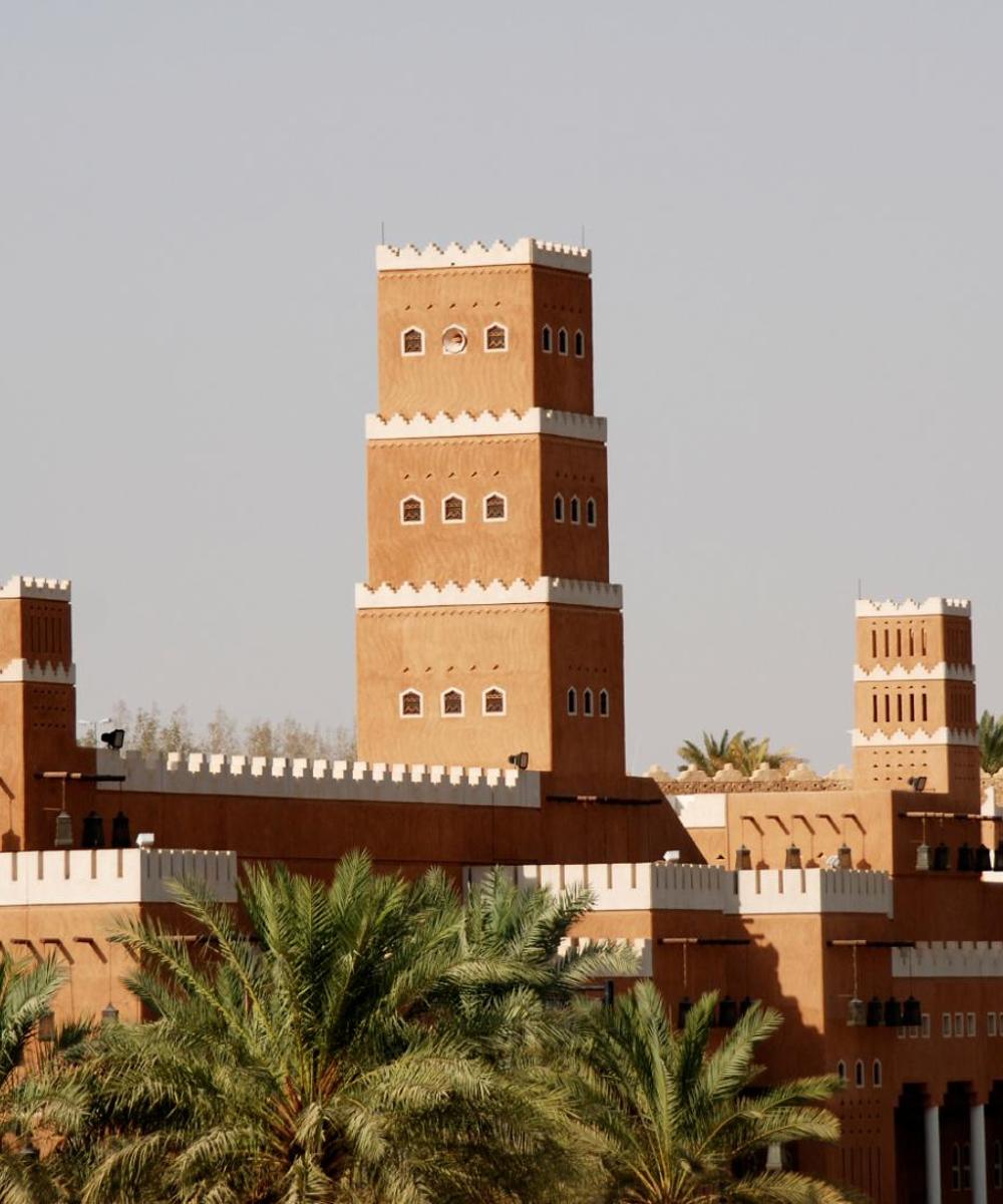 Book cheap flights to Saudi Arabia from the United Arab Emirates