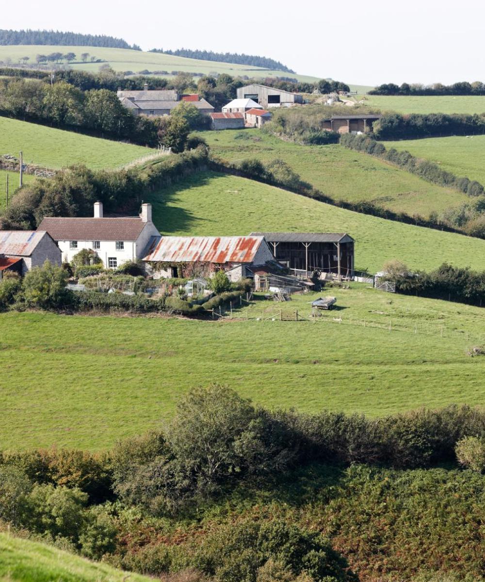 Cheap car hire in Redhill find and compare deals