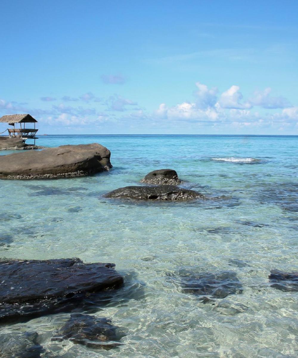 Book cheap flights from Vienna to Trat