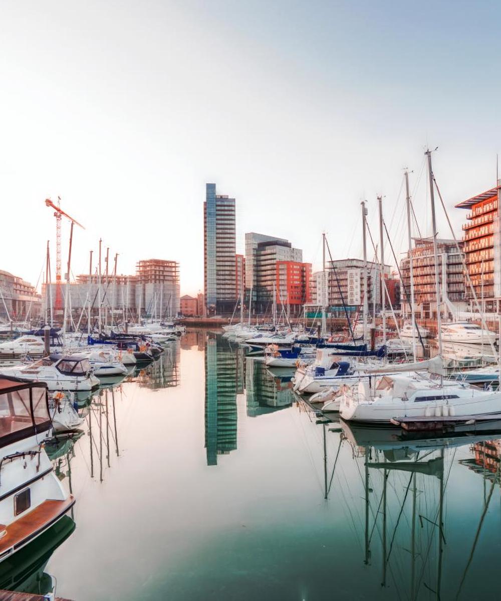 Avis Car Rental near Southampton Airport