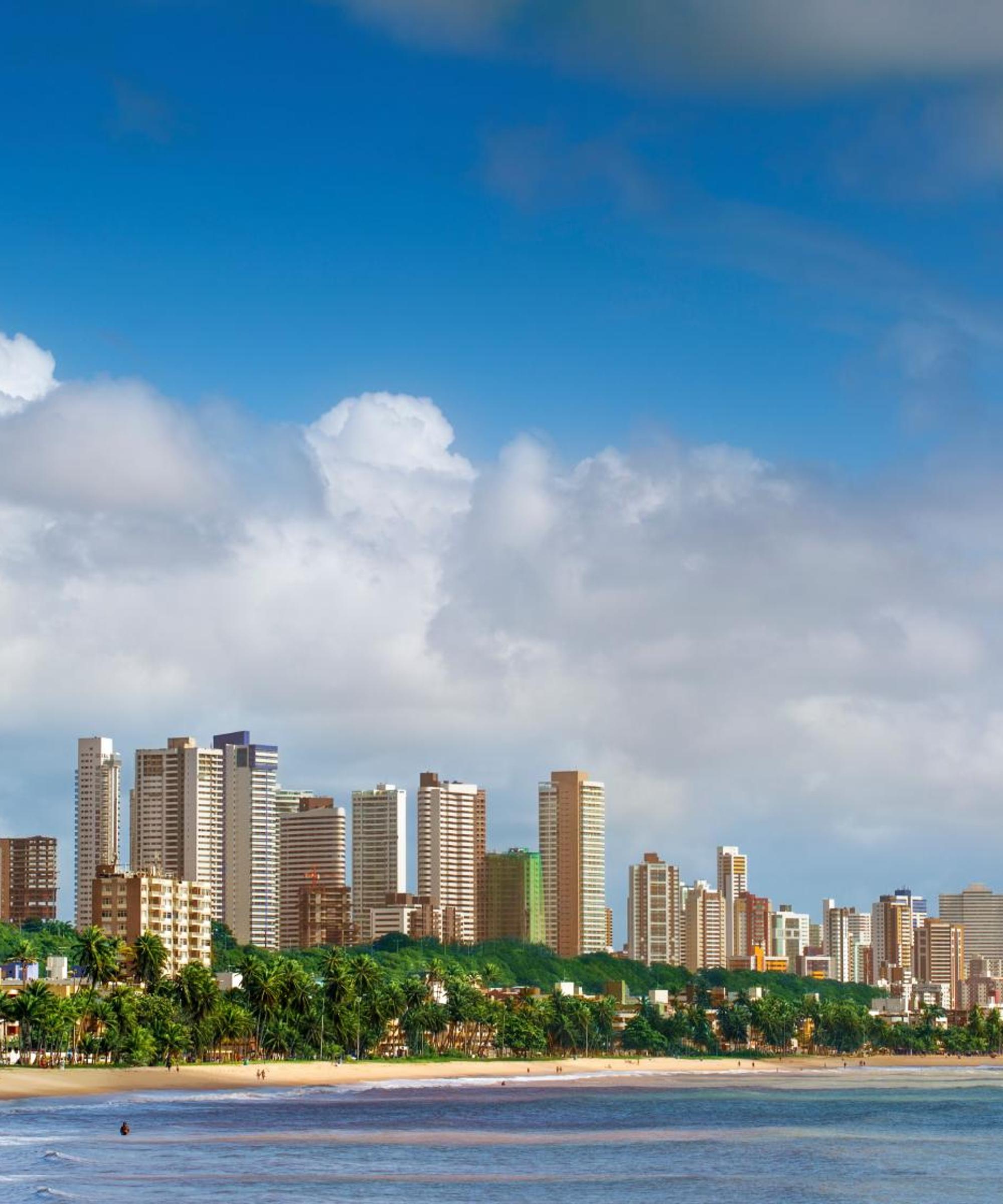 Alquiler de coches con Foco Rent a Car cerca de Aeropuerto