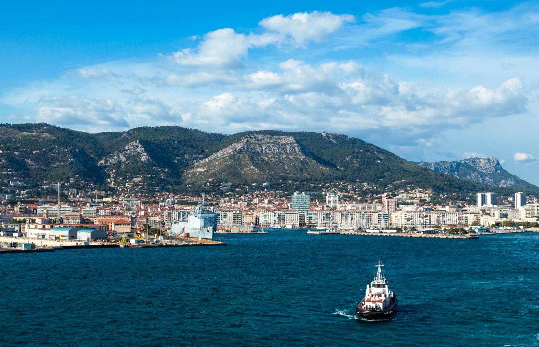 Book cheap flights to Toulon