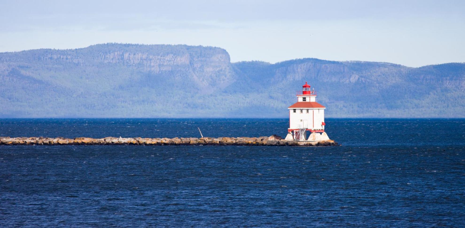 Book cheap flights to Thunder Bay