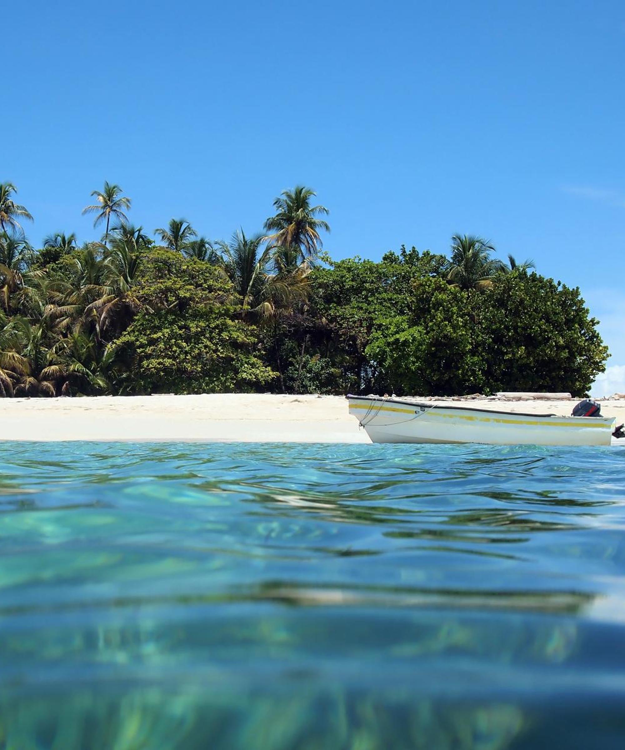 Book cheap flights to Bahamas Out Islands