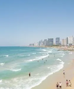 Una panoràmica bonica de Tel-Aviv, una ciutat popular entre els nostres usuaris