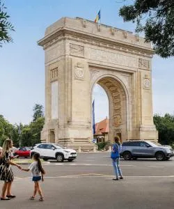 Красивый вид города Бухарест, популярного среди наших пользователей