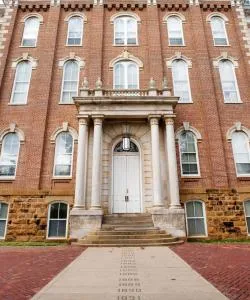 A beautiful view of Fayetteville serviced by Northwest Arkansas Regional.