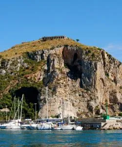 Piękny widok na miasto Terracina
