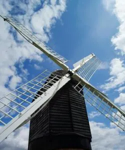 A beautiful view of Bromsgrove – city popular among our users.