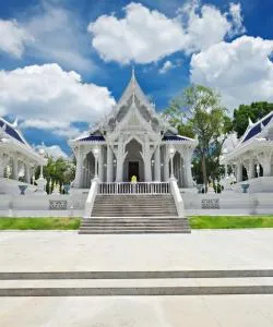 A beautiful view of Krabi serviced by Krabi International Airport