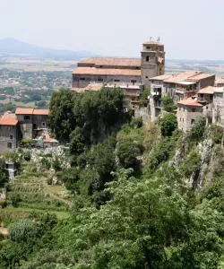 A beautiful view of Frattocchie – a popular city among our users