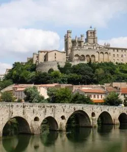 A beautiful view of Béziers serviced by Beziers Cap d'Agde Airport