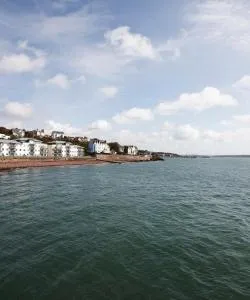 Piękny widok na miasto Milford Haven – miasto popularne wśród naszych użytkowników