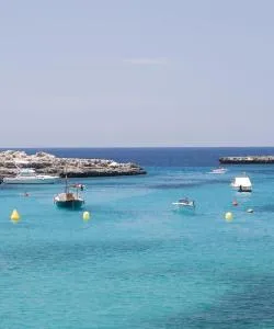 Una bonita panorámica de Sa Caleta