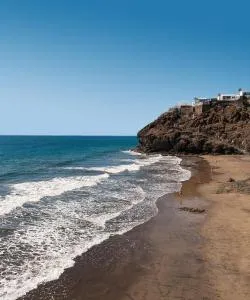 A beautiful view of Playa del Aguila.