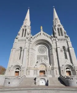 A beautiful view of Sainte-Anne-de-Beaupré – a popular city among our users