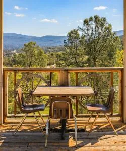 A beautiful view of Oakhurst – city popular among our users.