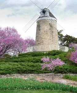 A beautiful view of Garden City.
