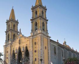 Аеропорт Генерала Буелни