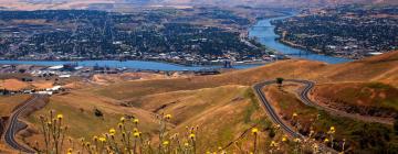 Hotels with Pools in Lewiston